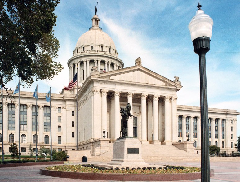 OKCapitolLampPost.jpg