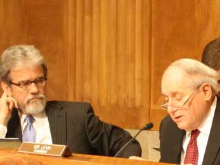 20120127-Coburn-Levin-PSIhearing.jpg