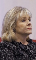 Mary_Fallin_somber.jpg