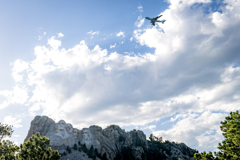 Rushmore-Air-Force-One-P20200703TD-0181-1024x683.jpg