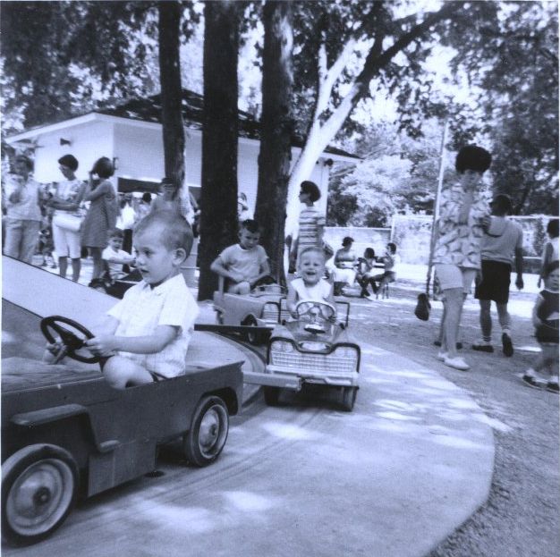 BartlesvilleKiddiePark-MikeKay-Summer1968-cropped.jpg